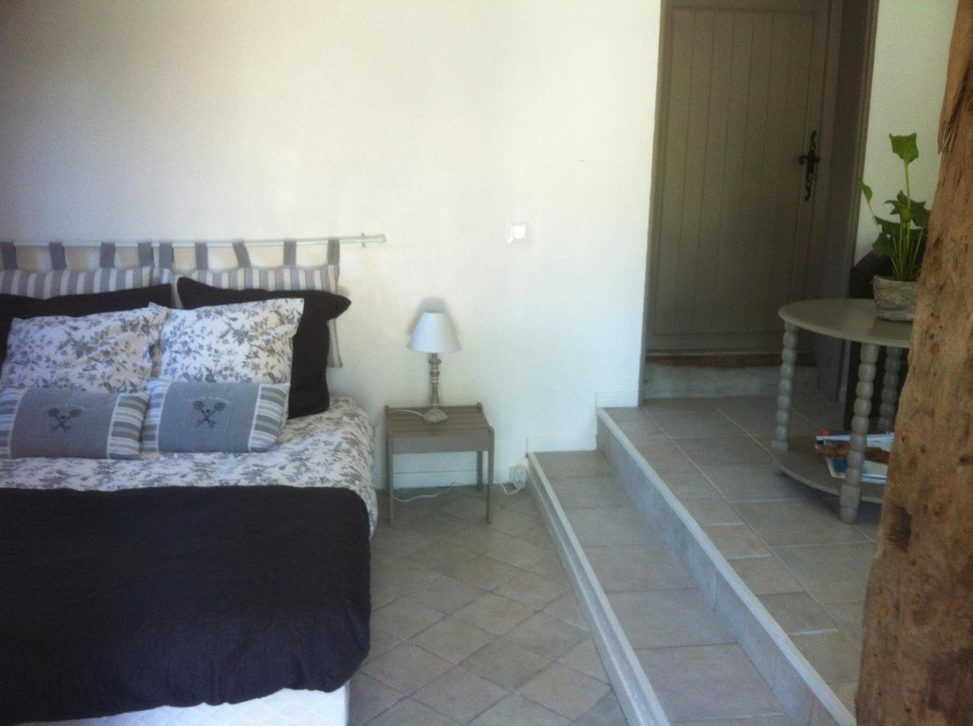 Le Champ Des Possibles Bed and Breakfast Manerbe Camera foto