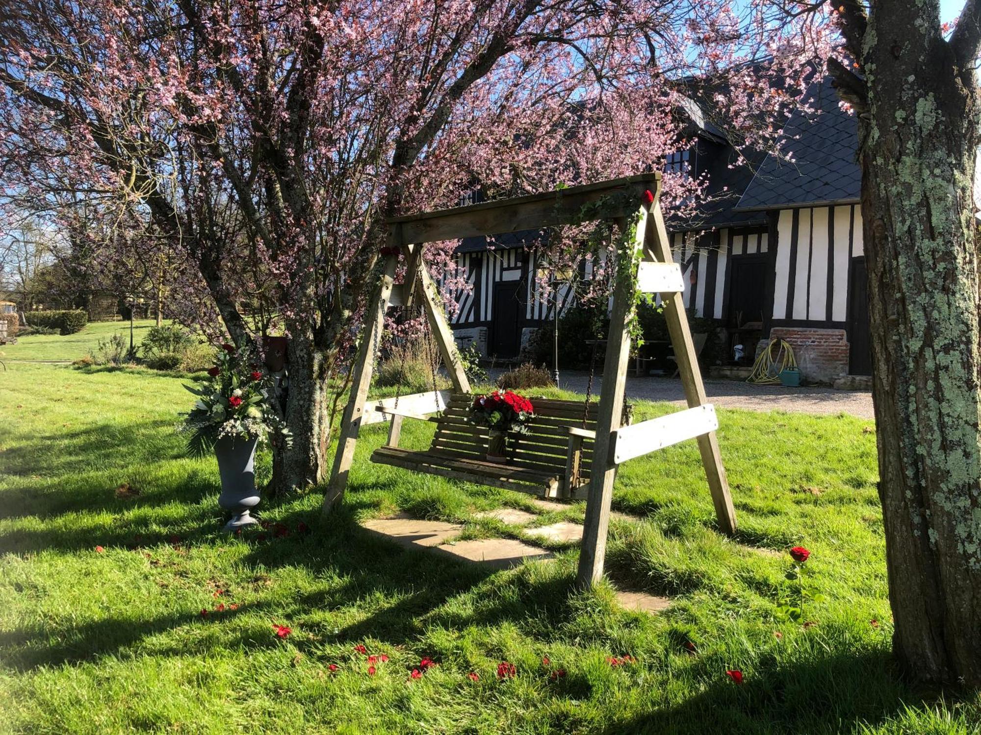Le Champ Des Possibles Bed and Breakfast Manerbe Esterno foto