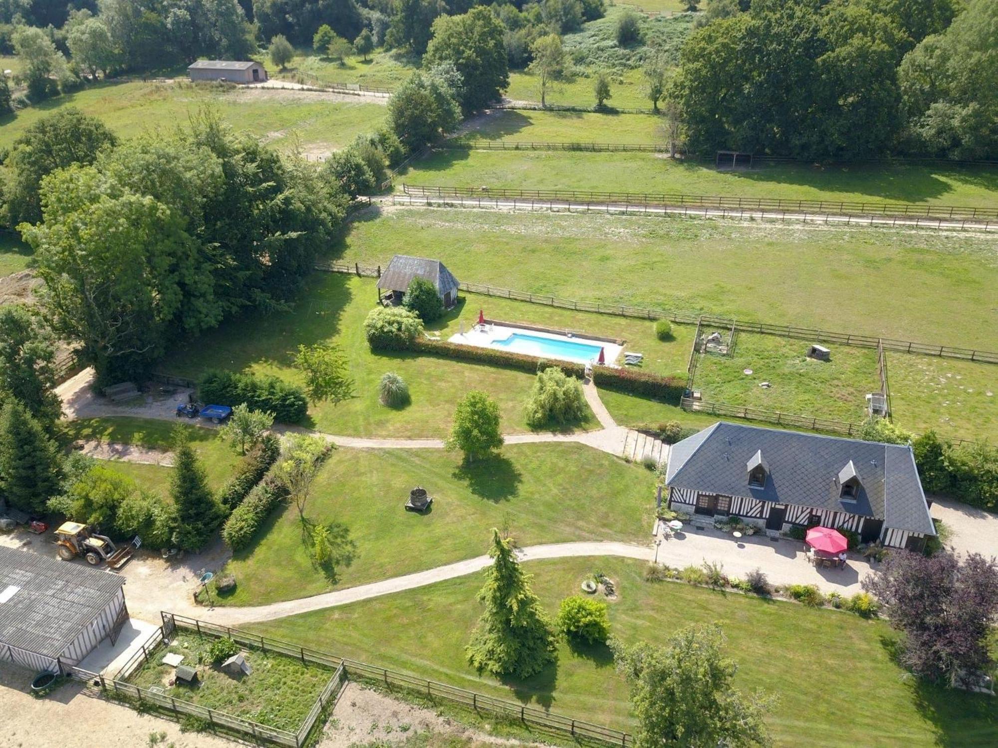 Le Champ Des Possibles Bed and Breakfast Manerbe Esterno foto