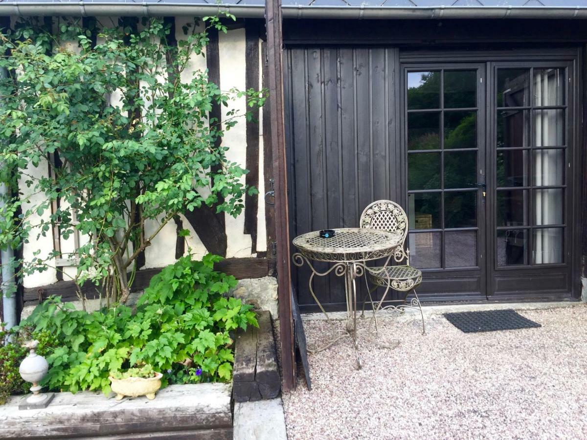 Le Champ Des Possibles Bed and Breakfast Manerbe Esterno foto